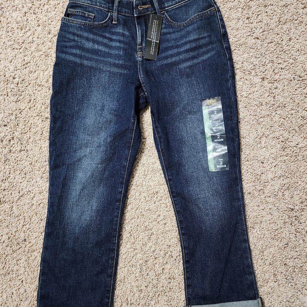 Lee Mid Rise Regular Fit Capri